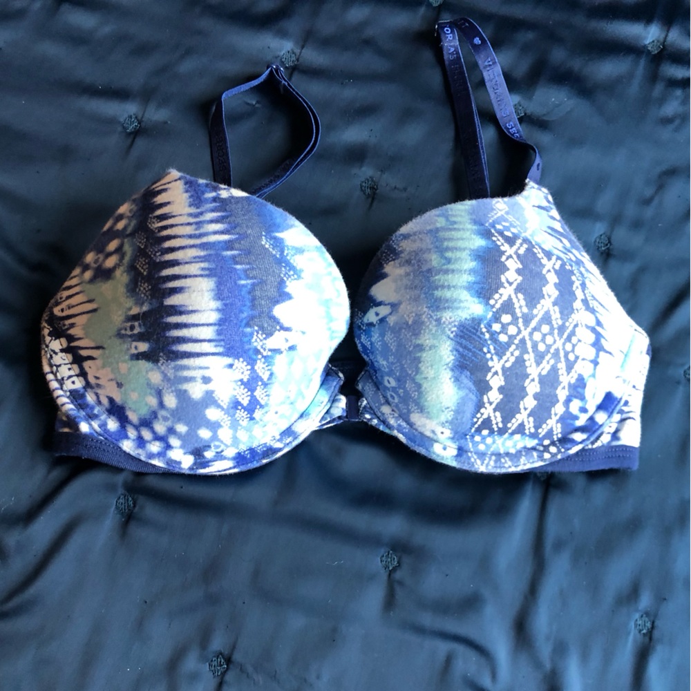 Victoria’s Secret padded/push-up bra